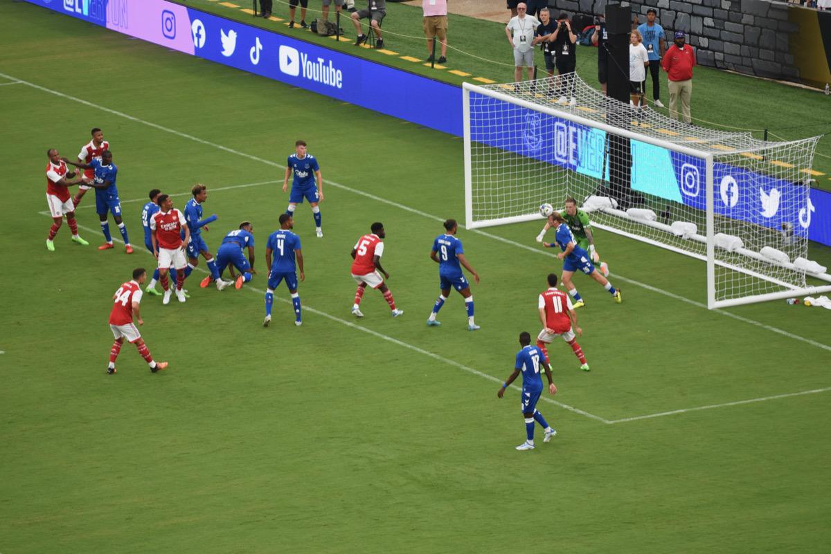 萨利巴法国国家队防守角色解析:从替补到主力的崛起之路